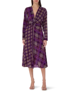 فستان متوسط الطول بأكمام طويلة مزين بطبعة