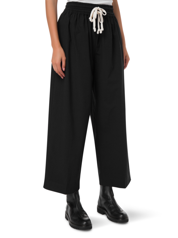 /original/05TR005_SUST_BLACK_2.png_convert-600x800