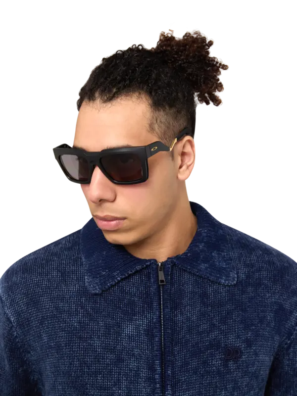 /original/0OO9485_OAKL_Matte Blac_2.png_convert-600x800