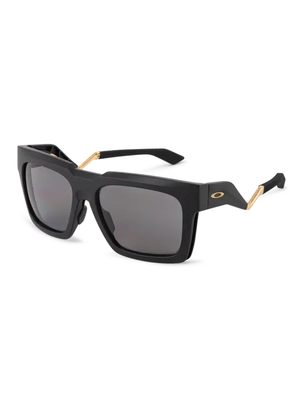 /original/0OO9485_OAKL_Matte Blac_3.png_convert-600x800