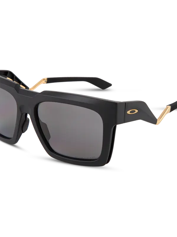 /original/0OO9485_OAKL_Matte Blac_5.png_convert-600x800