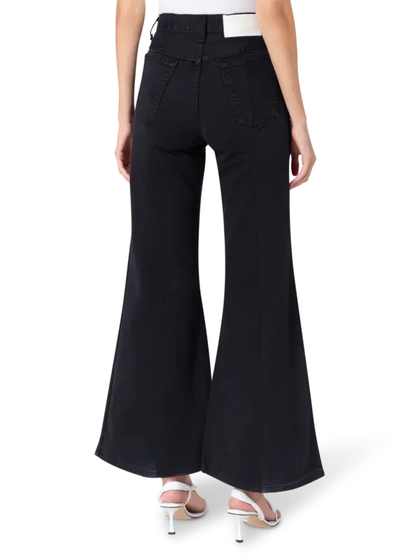 /original/101020101_ELVD_Black_3.png_convert-600x800