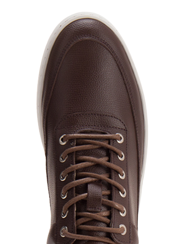 Low Top Crumbs Sneakers