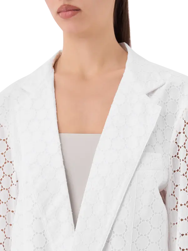 /original/10303014_JEJI_01 White_4.png_convert-600x800