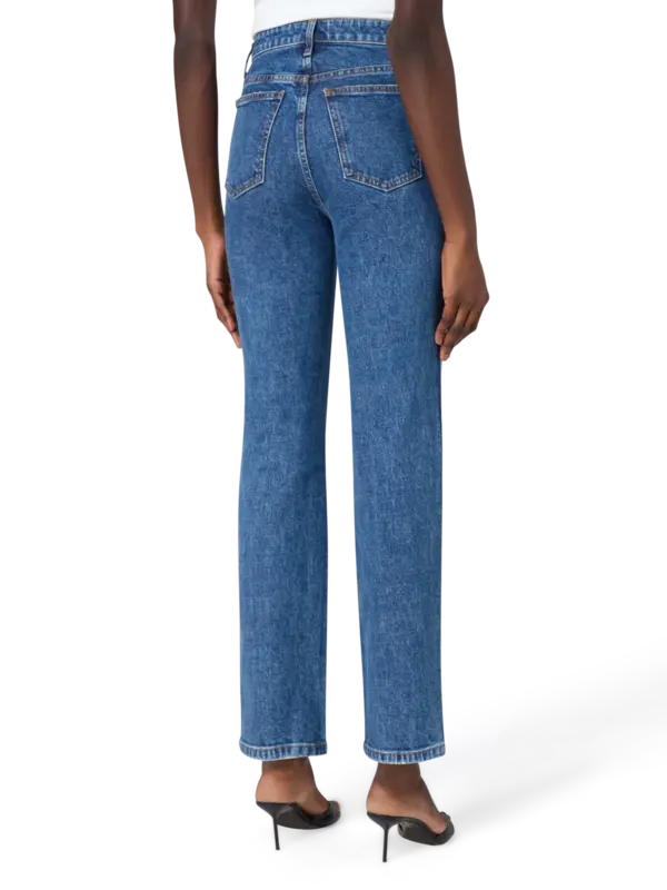 /original/1071916009_KHTE_Boone009_3.png_convert-600x800