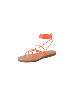 صندل بأشرطة رفيعة