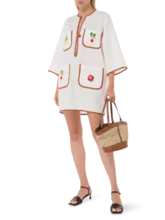 فستان طويل مطرز بتصميم خضراوات