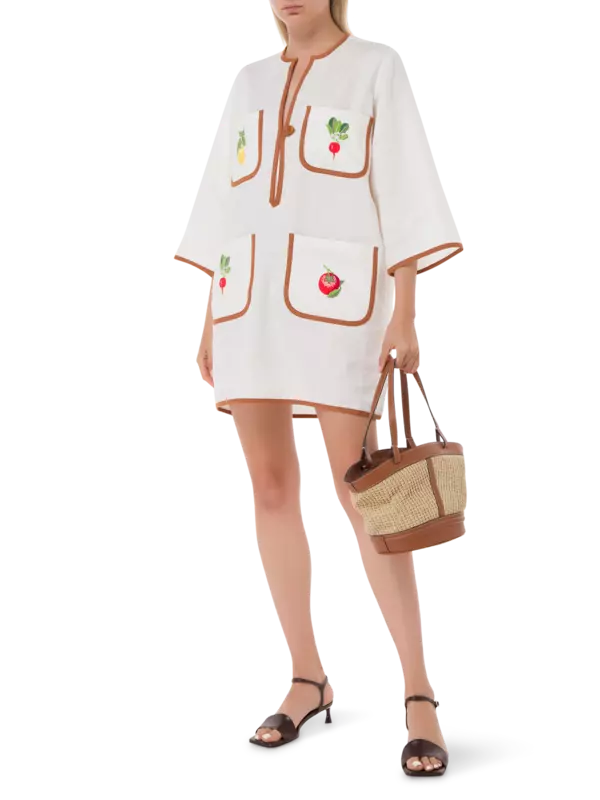 فستان طويل مطرز بتصميم خضراوات