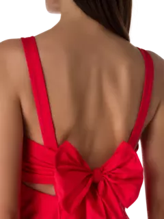 فستان صيفي برباط من الخلف