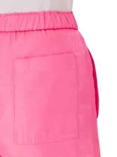 شورت مبطن من النايلون اللامع