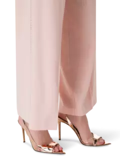 بنطال بأرجل مستقيمة مزين بأحجار الراين