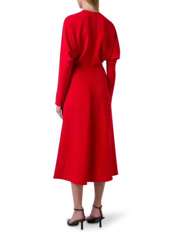 فستان متوسط الطول بأكمام دولمان