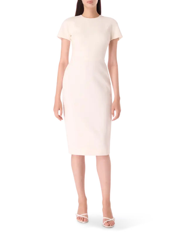 فستان بقصة ضيقة بنمط تيشرت