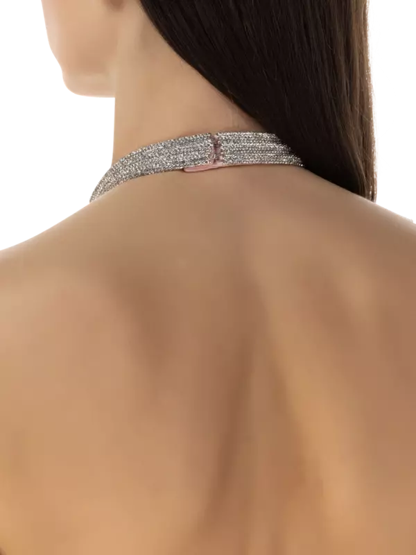 بلوزة كايا بحمالة حول العنق مزينة بالكريستال