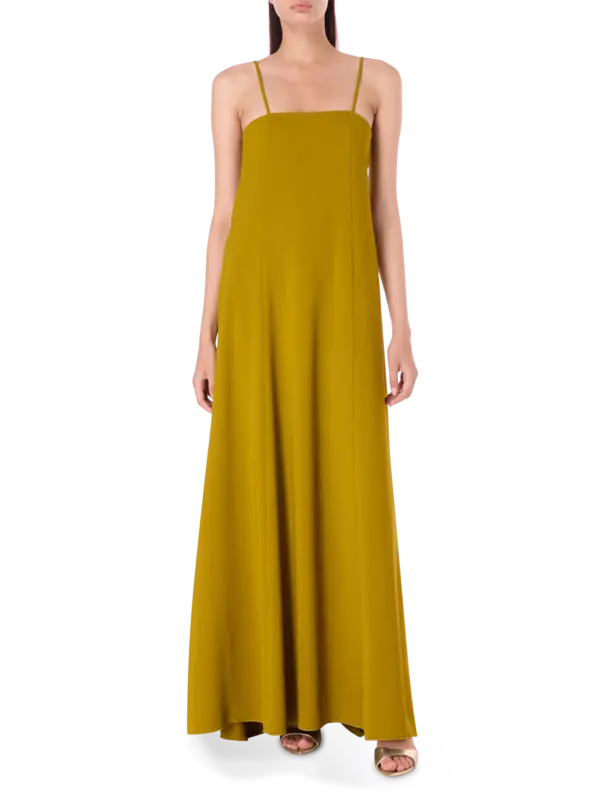 فستان قابل للتمدد بدون حمالات من قماش الكريب كادي