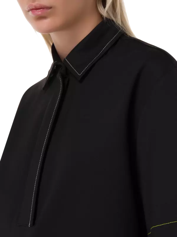 قميص كبير الحجم بياقة مدببة من جيرسيه بونتي