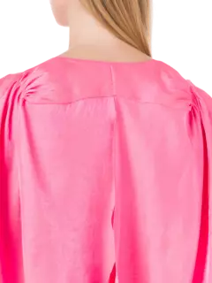 بلوزة بأكمام كاب بلون قزحي