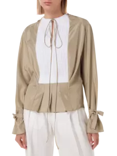 بلوزة من الحرير مزينة بكسرات