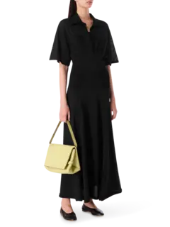 فستان طويل محبوك بتصميم ألواح