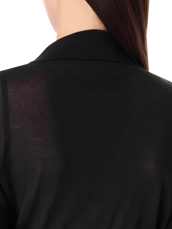 فستان طويل محبوك بتصميم ألواح