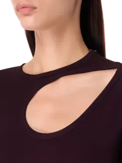 فستان طويل من قماش الجيرسي بتصميم مفتوح