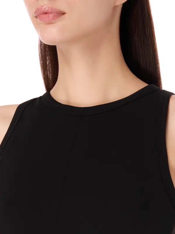 فستان متوسط الطول بدون أكمام وتفصيل حافة