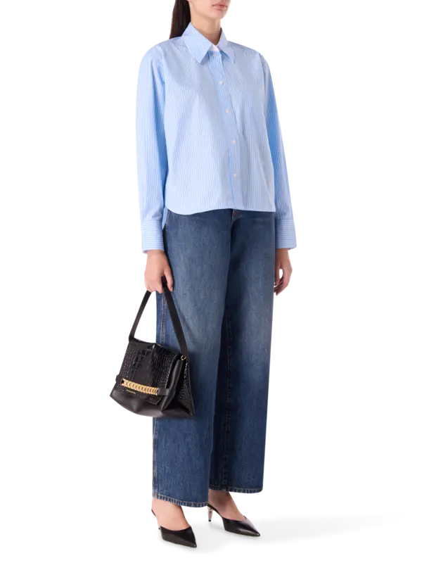 قميص قصير بأكمام طويلة