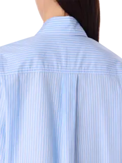 قميص قصير بأكمام طويلة