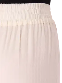 بنطال بنمط بيجاما