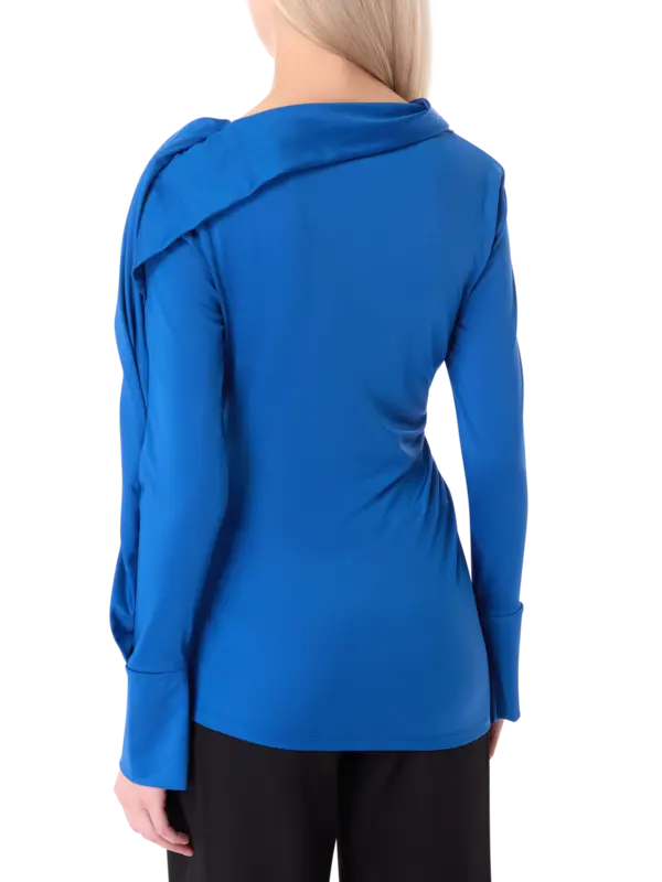 بلوزة من قماش الجيرسيه بأكمام طويلة وتصميم منسدل