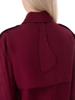 بلوزة بتصميم عملي