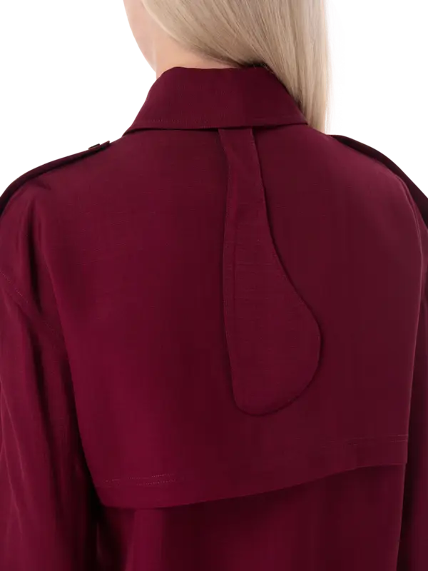 بلوزة بتصميم عملي