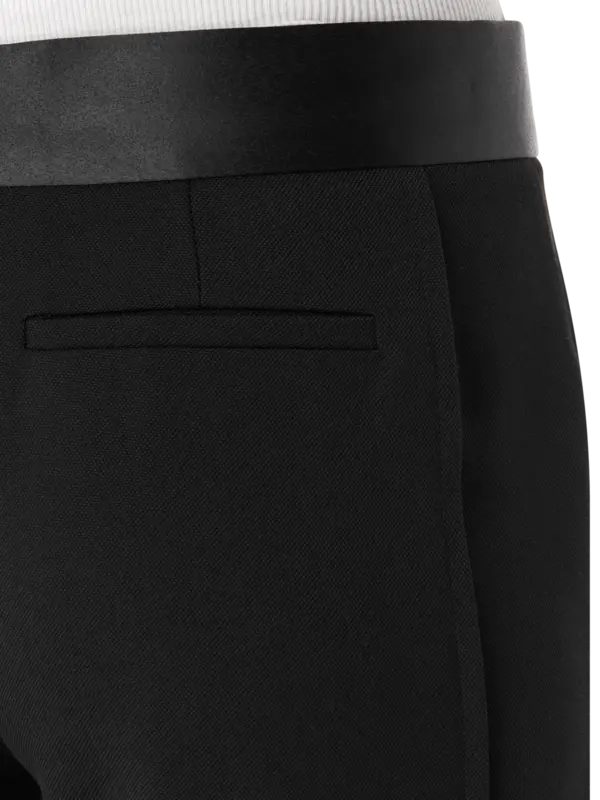 بنطال بشريط جانبي