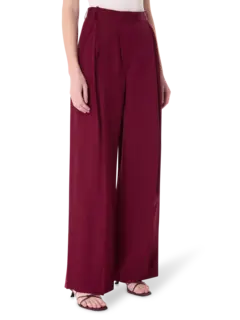 بنطال بقصة أرجل واسعة