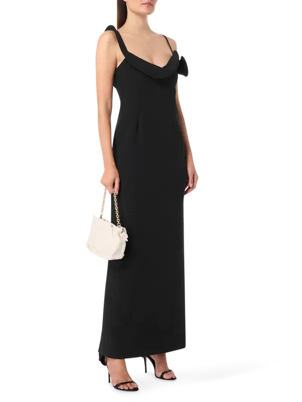 فستان روزيت طويل بتصميم منحوت