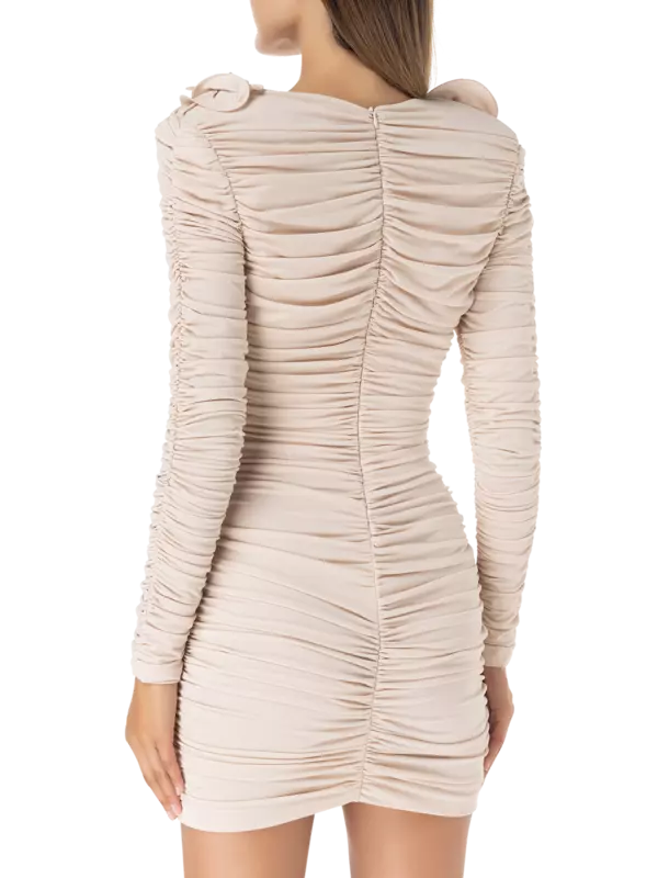 فستان قصير مكشكش بأكمام طويلة