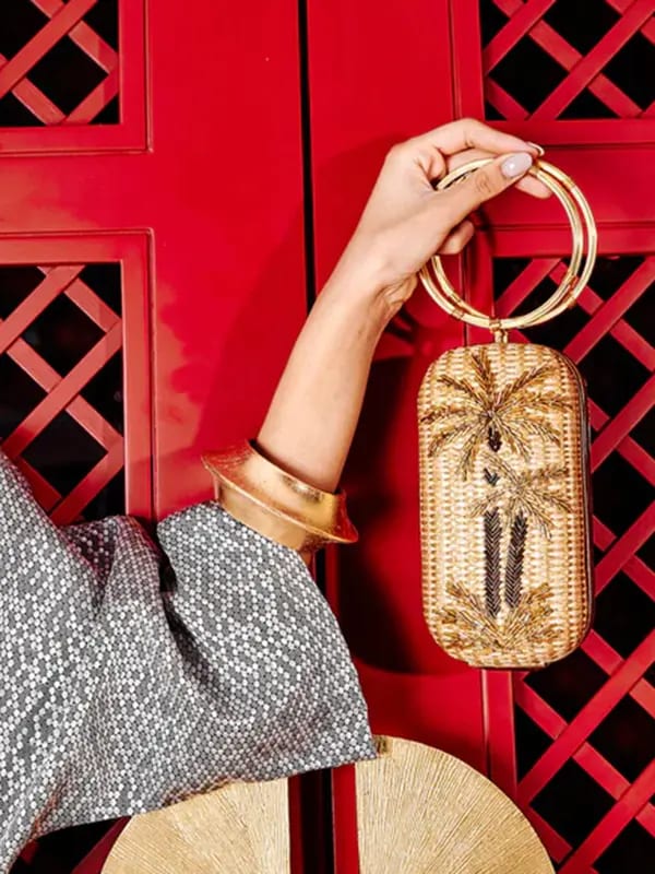 /original/16251_CONS_Gold_2.png_convert-600x800