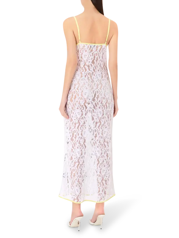 /original/17_LSAM_Embroiderd_3.png_convert-600x800