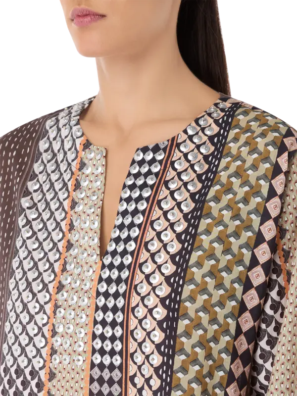 /original/17833_CONS_Black_4.png_convert-600x800