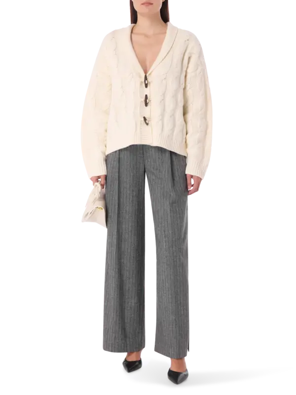 بنطال تيلدا بأرجل واسعة