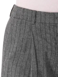 بنطال تيلدا بأرجل واسعة