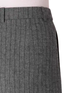 بنطال تيلدا بأرجل واسعة