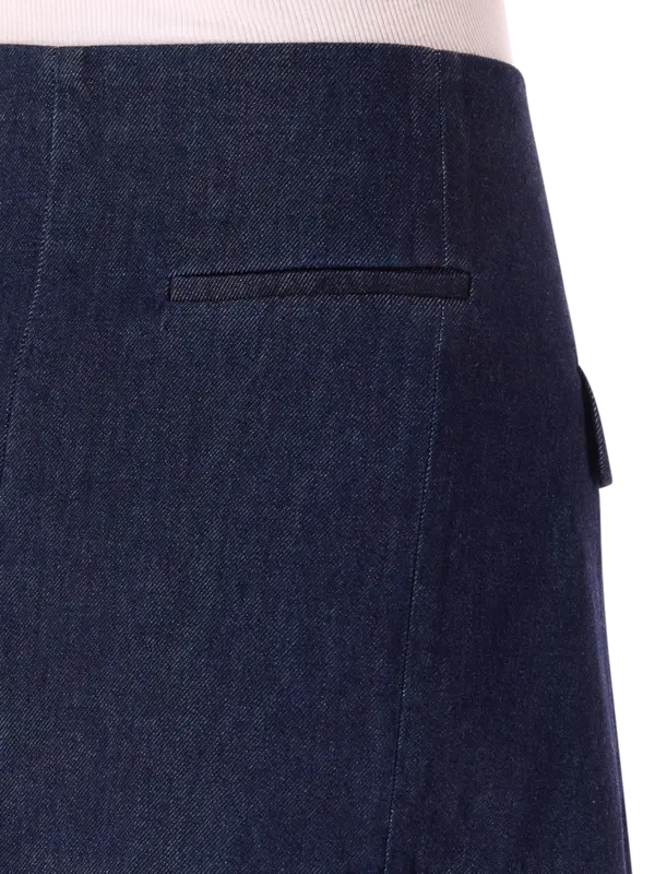 تنورة جينز إينيا قصيرة