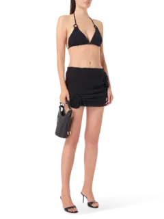 تنورة قصيرة من الكريب مزينة بتصميم وردة