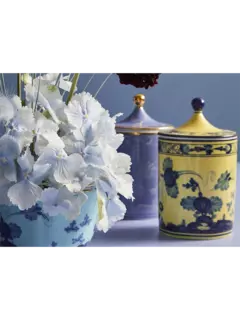 شمعة سترينو مع غطاء من تشكيلة أورينت إيتاليانو