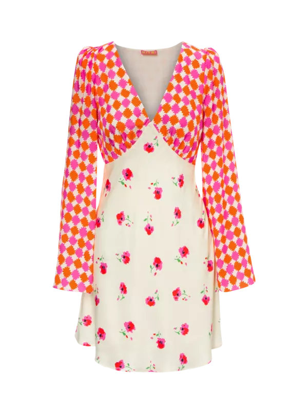 /original/2205142M_KITR_MixedPrint_1.png_convert-600x800