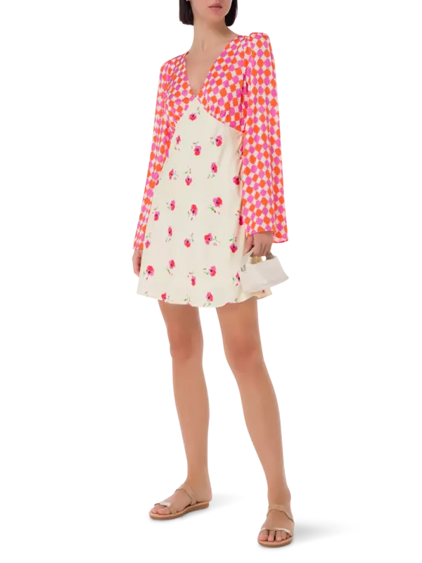 /original/2205142M_KITR_MixedPrint_2.png_convert-600x800