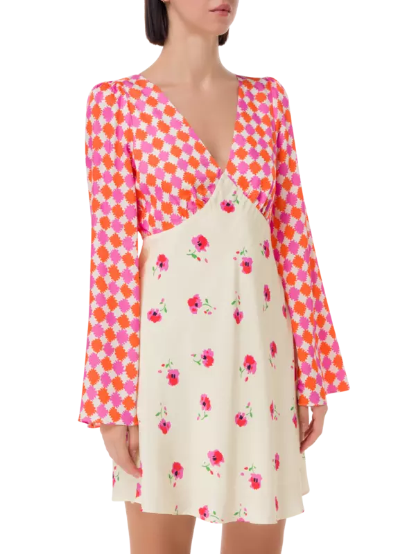 /original/2205142M_KITR_MixedPrint_3.png_convert-600x800