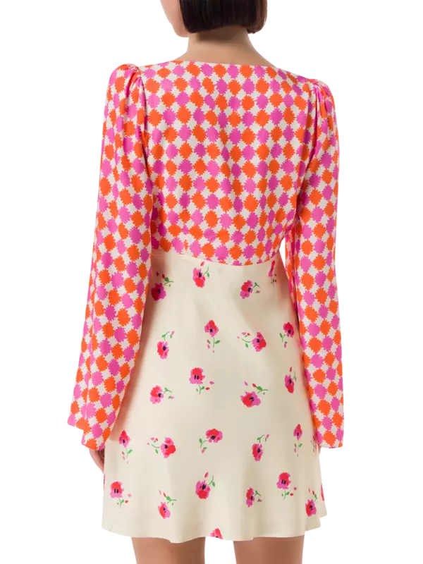 /original/2205142M_KITR_MixedPrint_4.png_convert-600x800