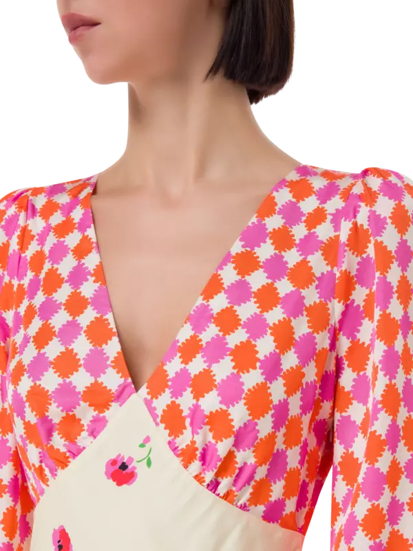 /original/2205142M_KITR_MixedPrint_5.png_convert-600x800